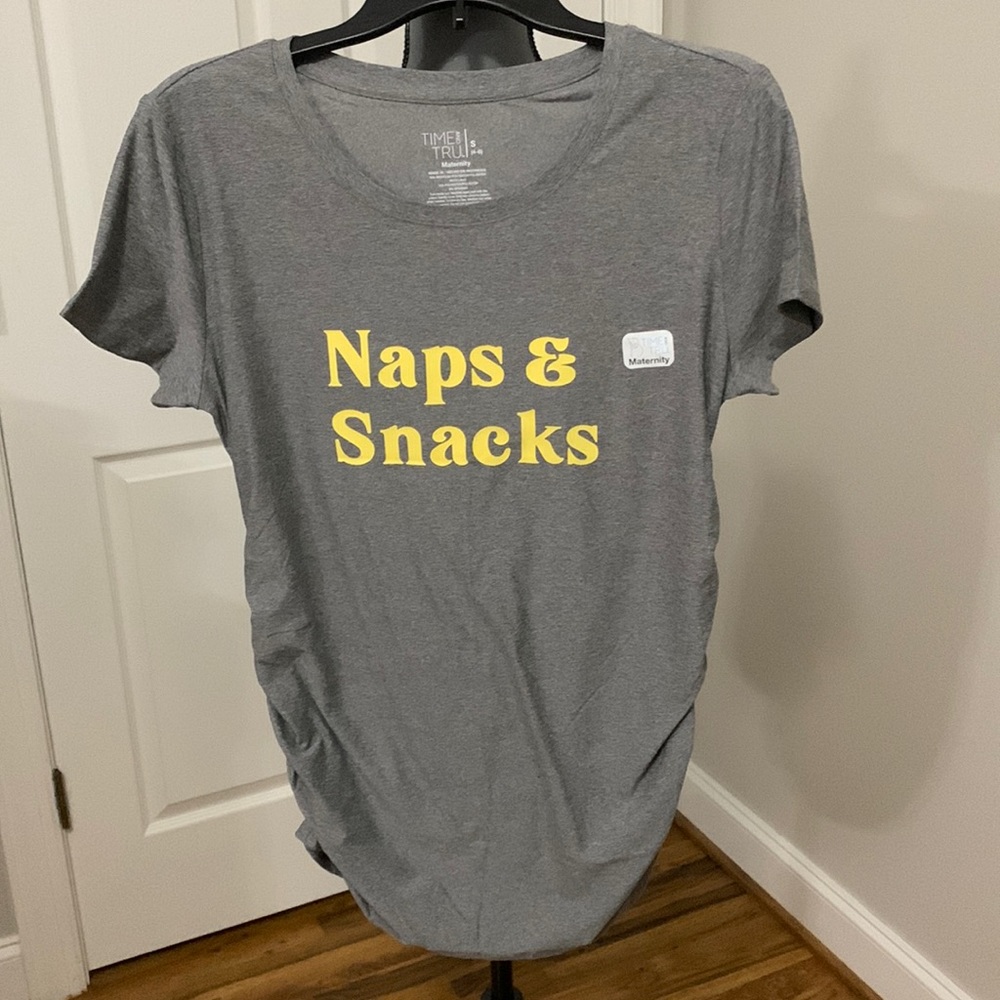 NWT Time and Tru Maternity graphic T shirt , NEW size Small 4-6 in gray